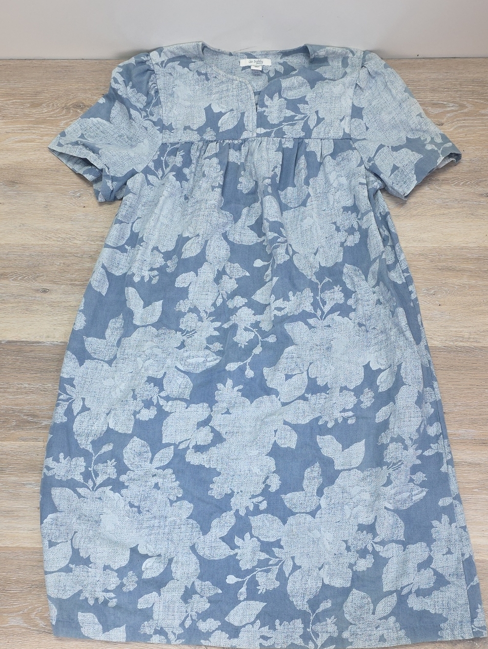 VNTG Go Softly Patio 100%Cotton Denim Floral Shift Dress Short Sleeve Tunic Sz S